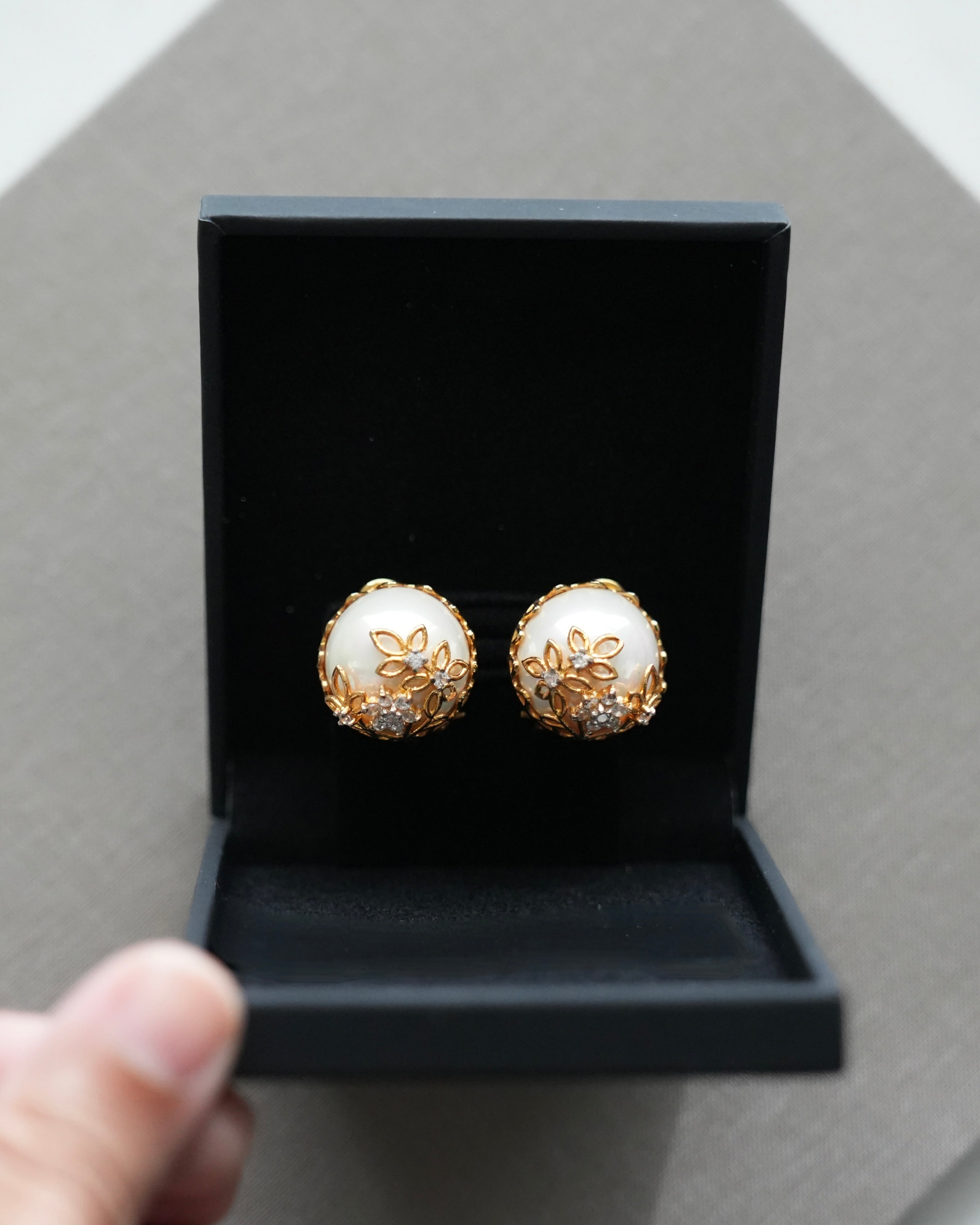 Aurelie Pearl Stud Earrings – ZVR Heirlooms